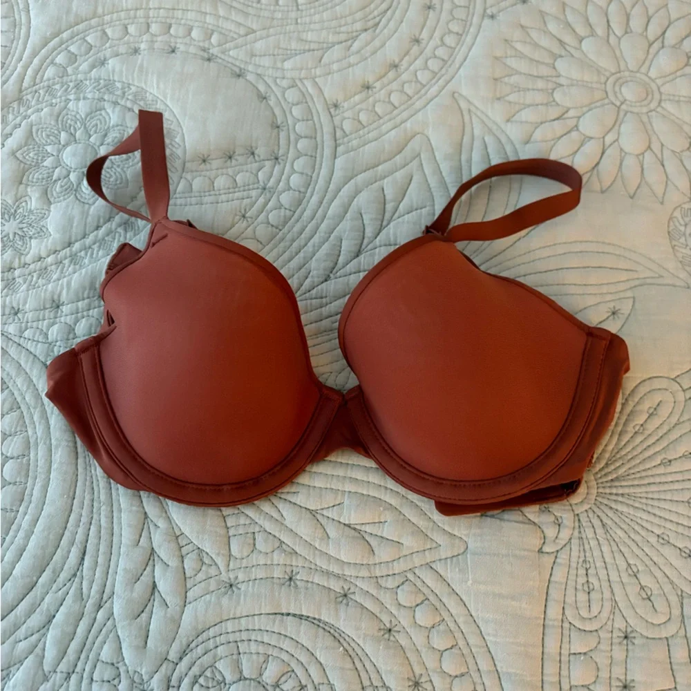 SKIMS 30D Unlined Bra - Picture 5 of 5